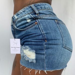 ✨Official H&M collection / Distressed Denim Shorts